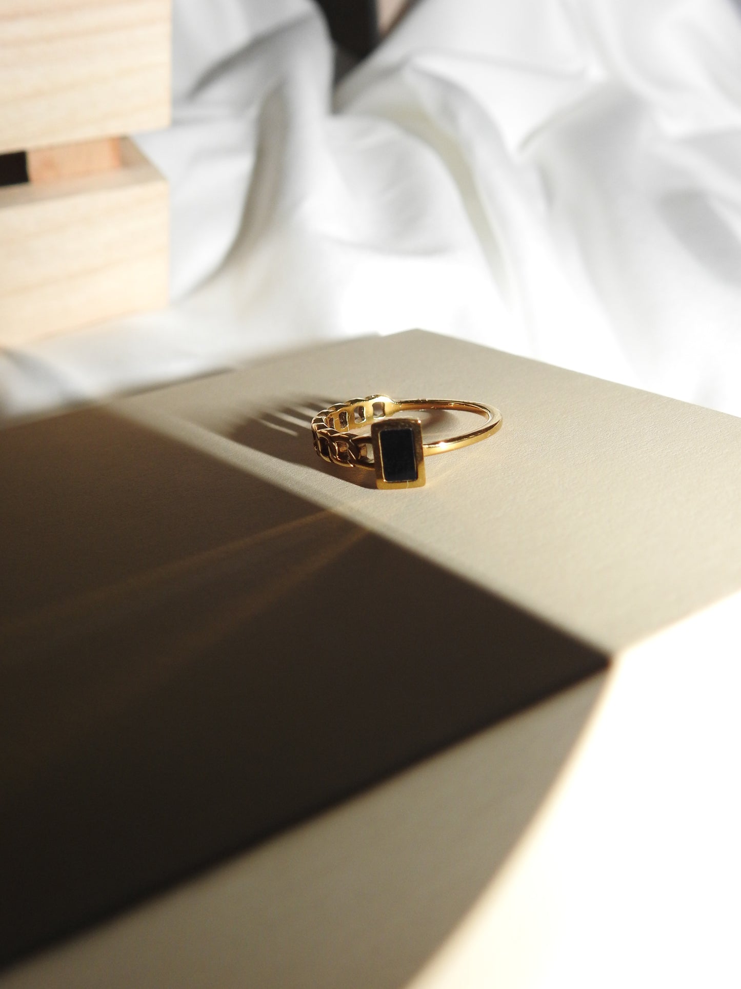 Eclipse Ring