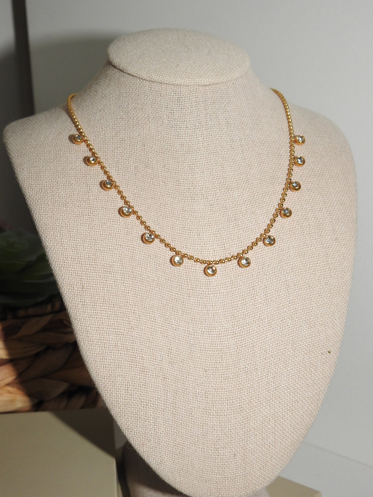 Halo Beam Necklace