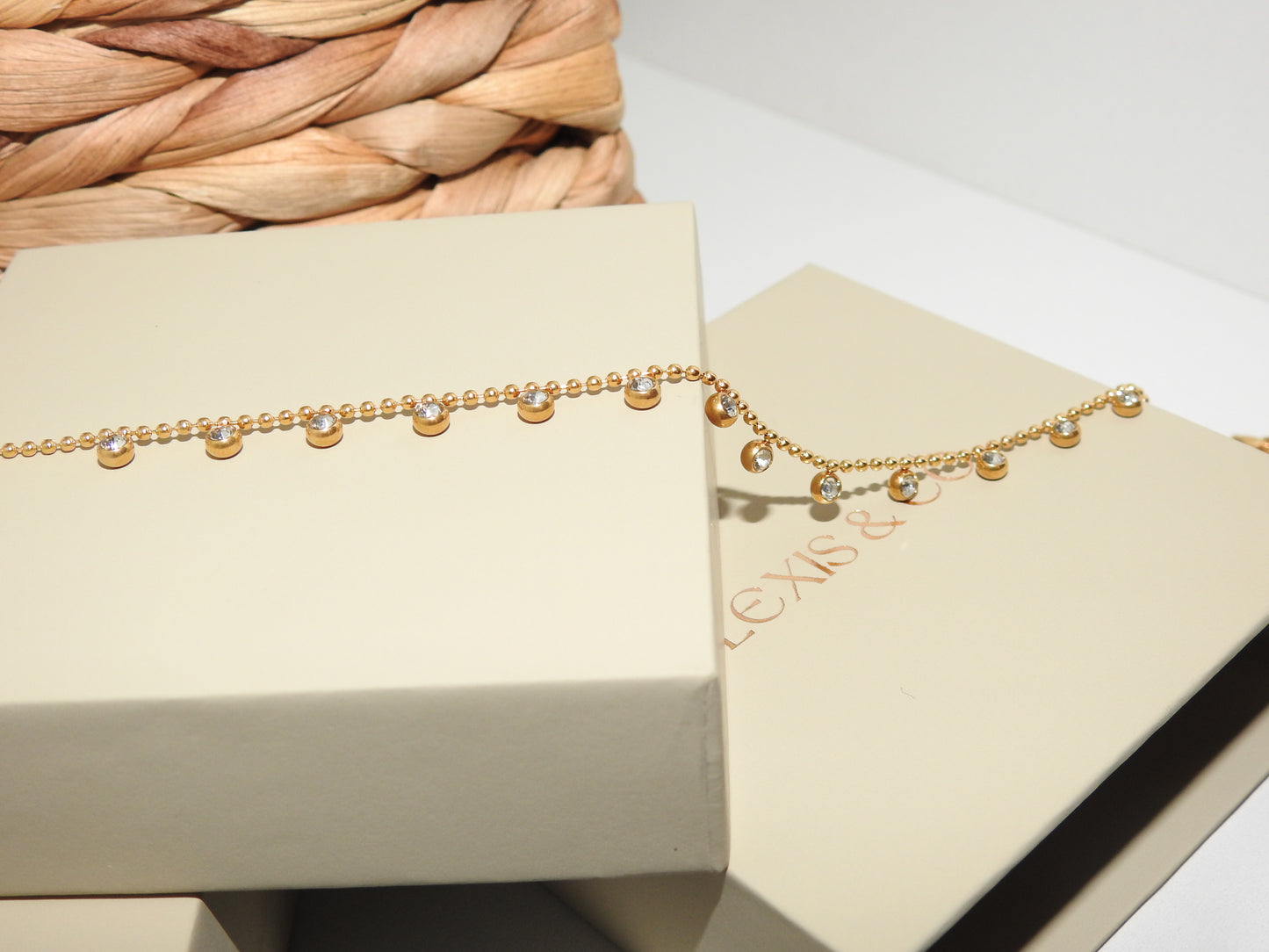Halo Beam Necklace
